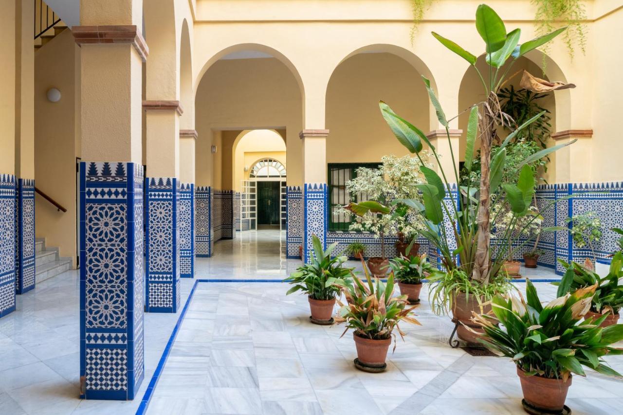 Apartamento Con Terraza En Sevilla Centro By Rent Me Exterior photo