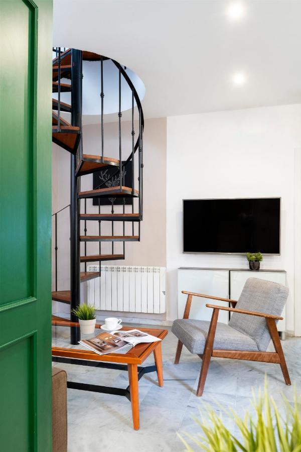 Apartamento Con Terraza En Sevilla Centro By Rent Me Exterior photo