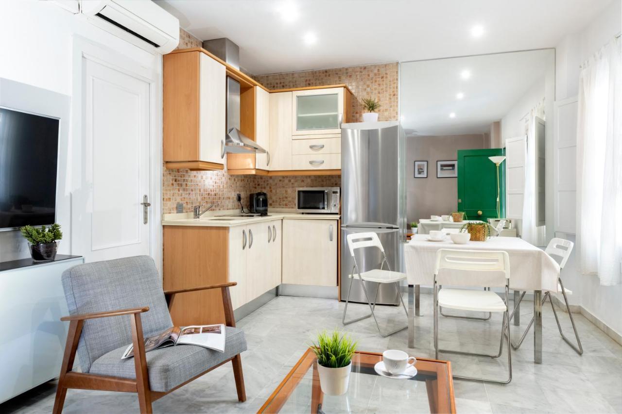 Apartamento Con Terraza En Sevilla Centro By Rent Me Exterior photo